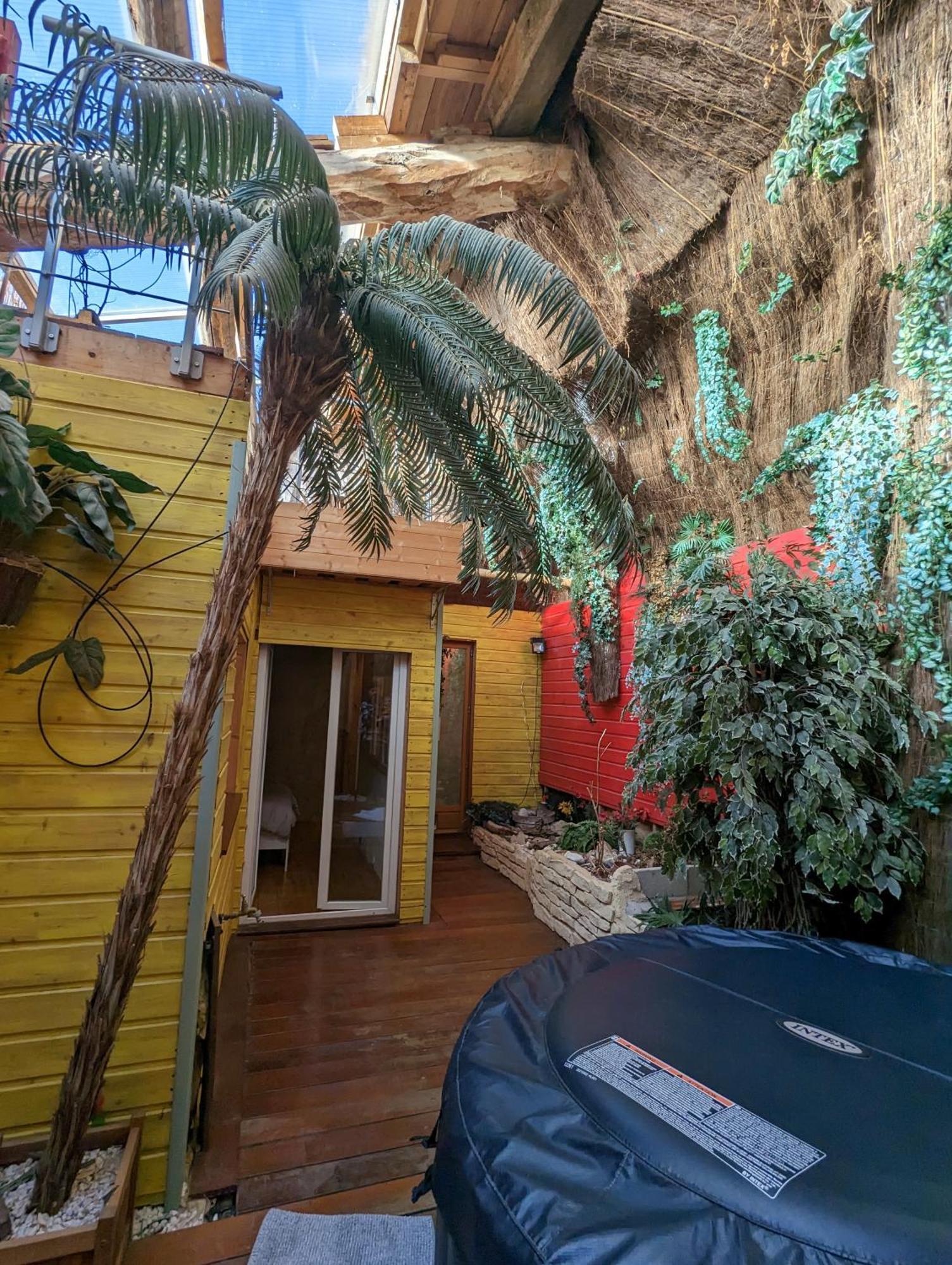 Maison De Village, Jacuzzi, Salle Cinema Valencin Extérieur photo