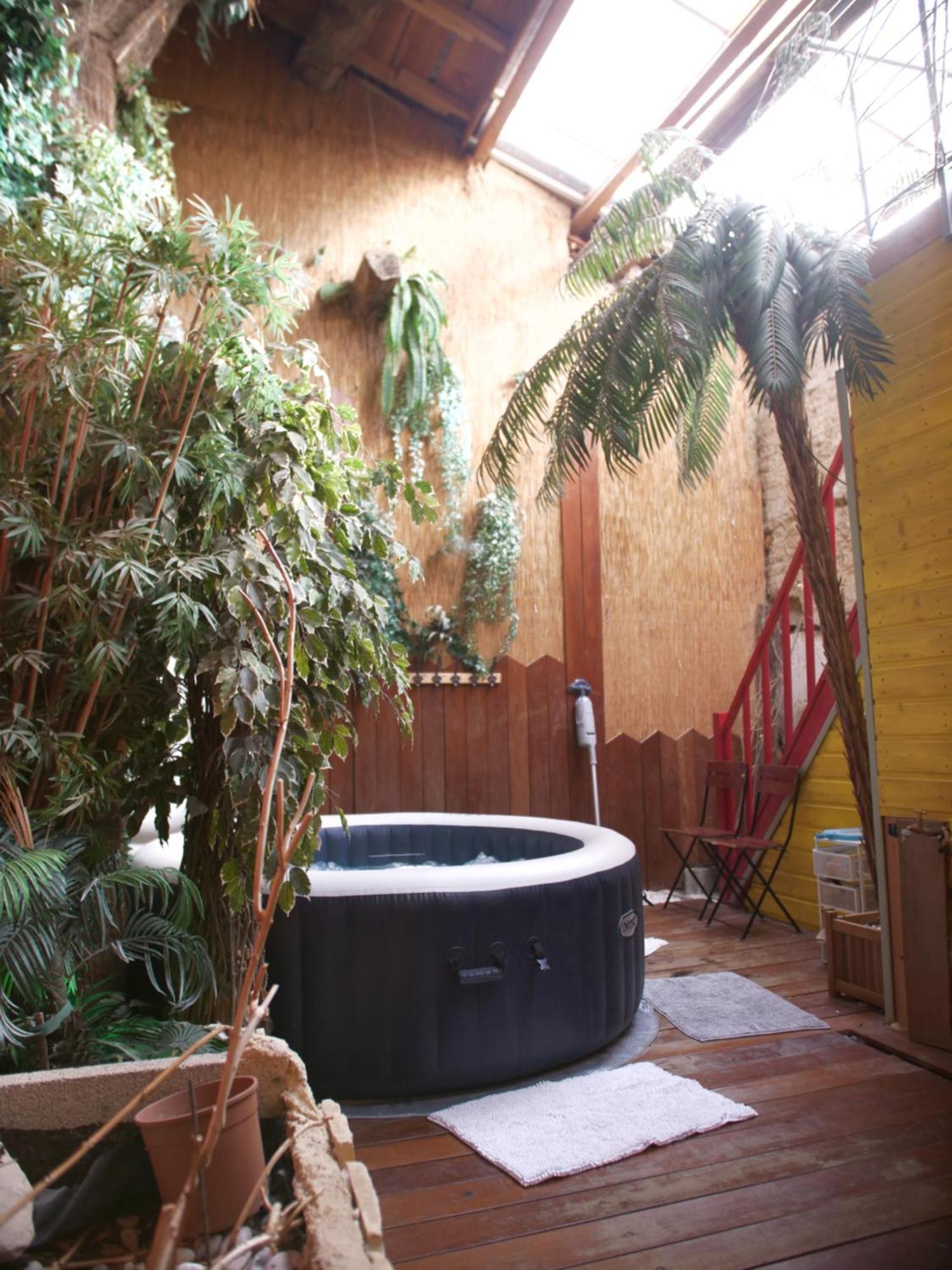 Maison De Village, Jacuzzi, Salle Cinema Valencin Extérieur photo