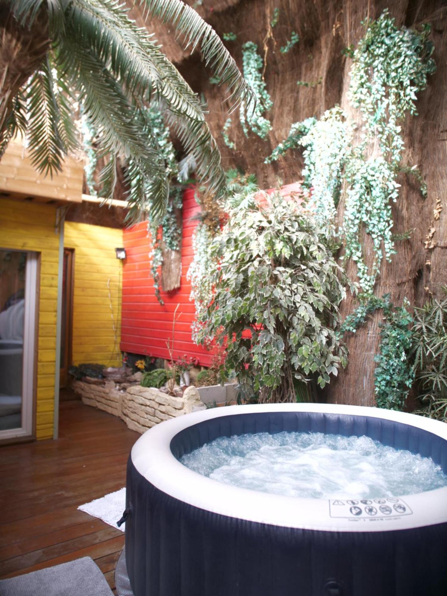 Maison De Village, Jacuzzi, Salle Cinema Valencin Extérieur photo